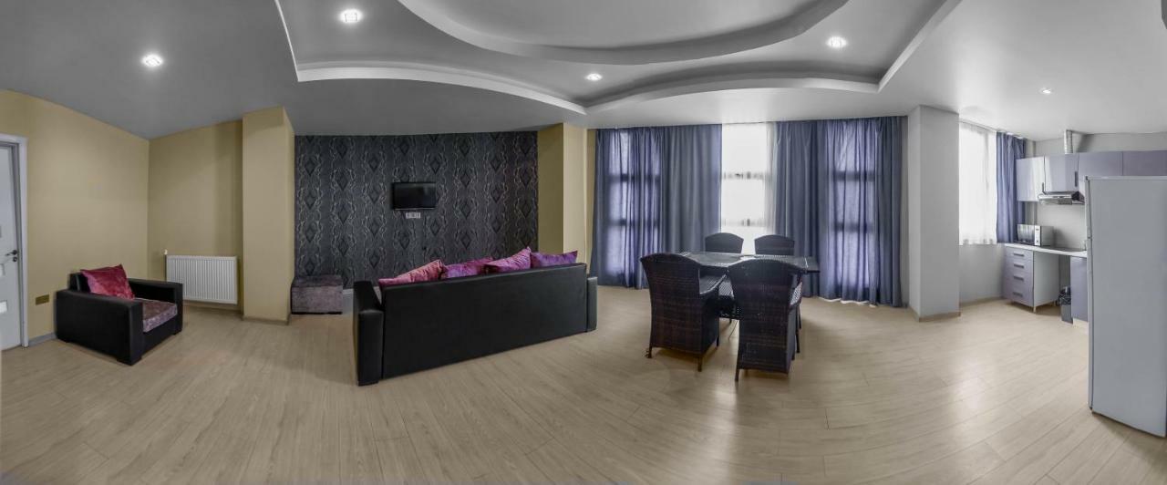 באקו Diplomat Suites מראה חיצוני תמונה